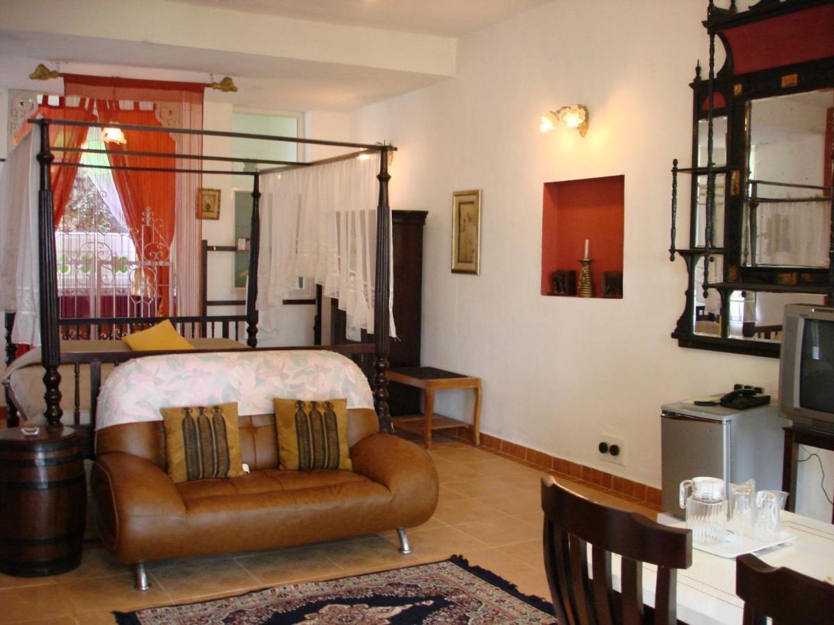 Resort Indeco Forest Yercaud